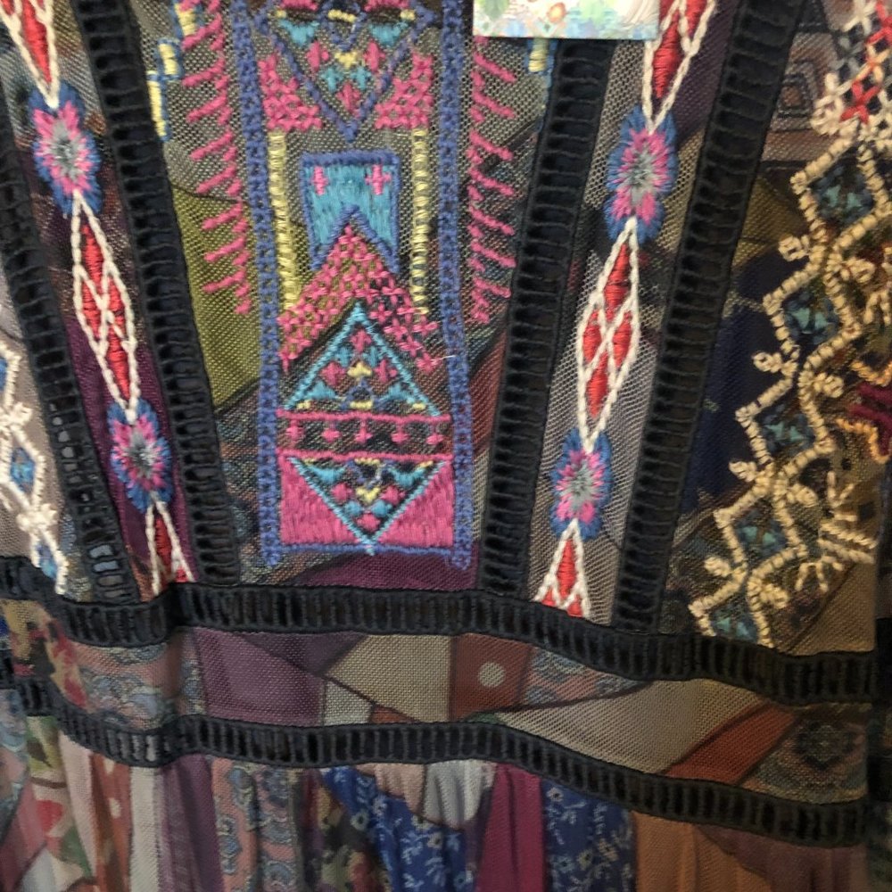 BNWT - JOHNNY WAS GERVASE MESH DRESS SIZE SMALL- RARE FIND! - Picture 4 of 7